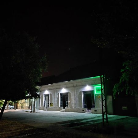 Hostel Horgos Centar Eksteriør billede
